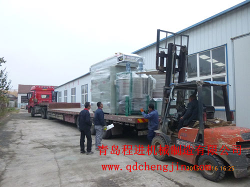 江蘇南通客戶預定的乳膠管機械已經發貨