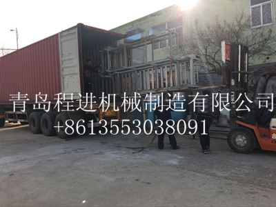 印度乳膠枕頭生產(chǎn)線裝箱發(fā)貨