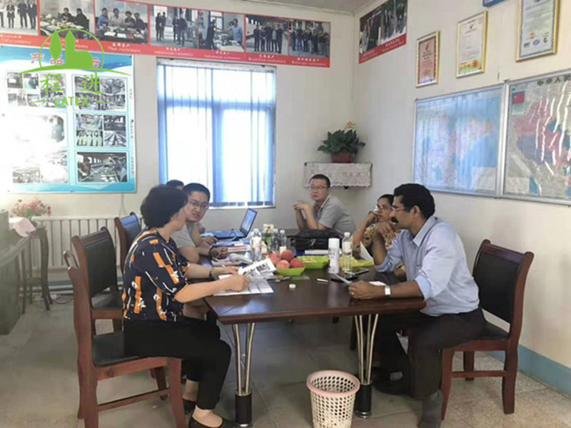 歡迎印度老客戶來我公司訂購機械